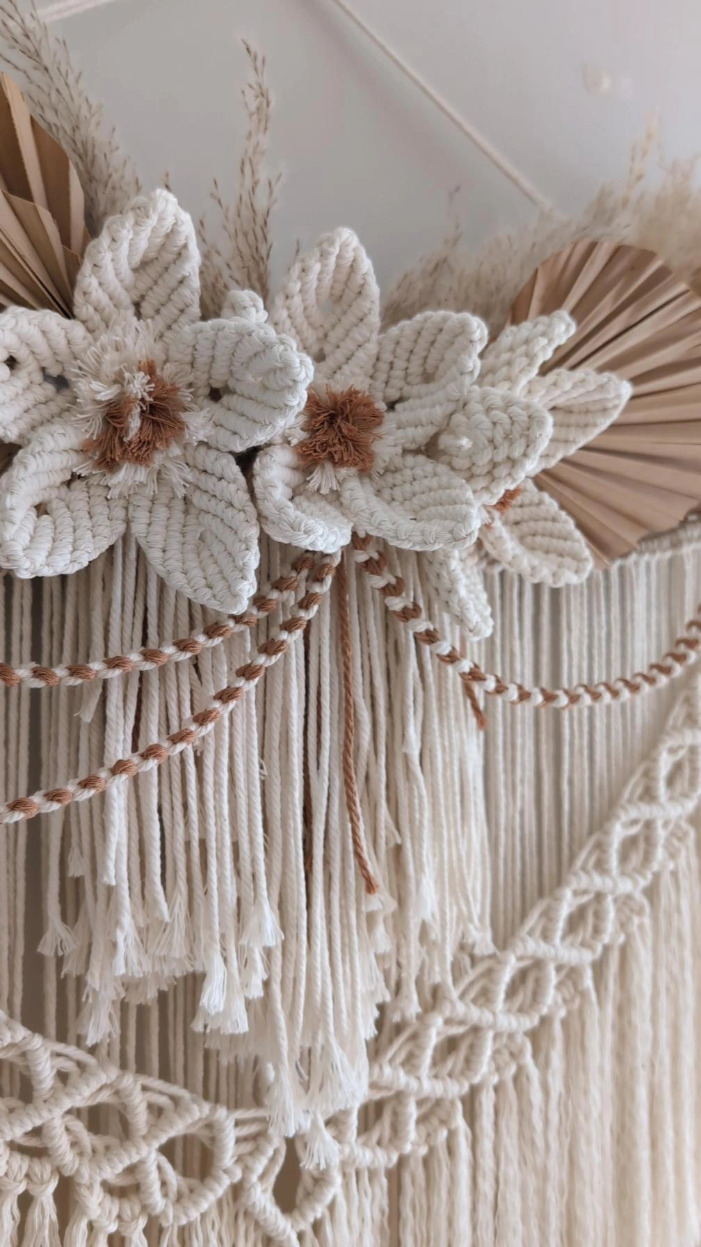 "Amelia" XL Macrame& Pampas Grass Wall Hanging