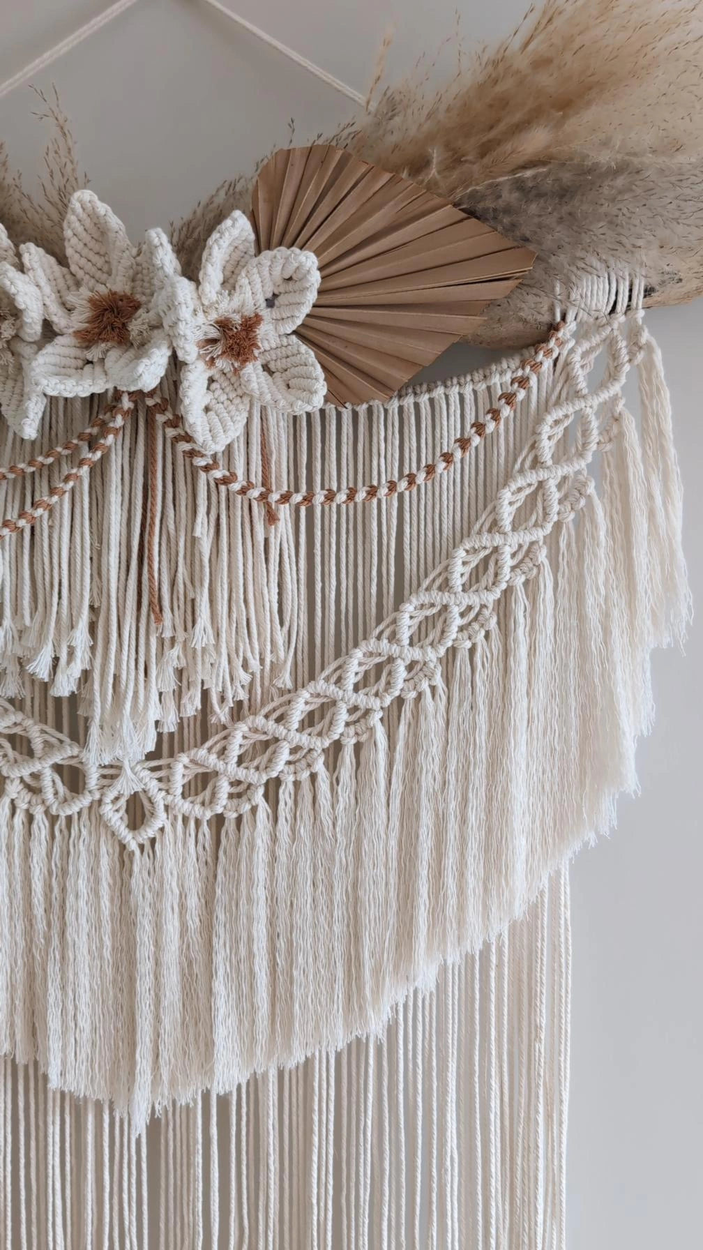 "Amelia" XL Macrame& Pampas Grass Wall Hanging