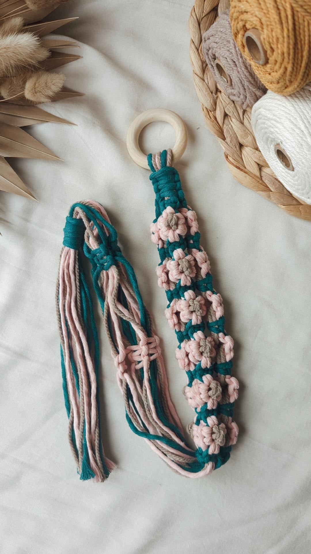 Daisy Macrame Plant Hangers, Boho Bohemian Home Decors