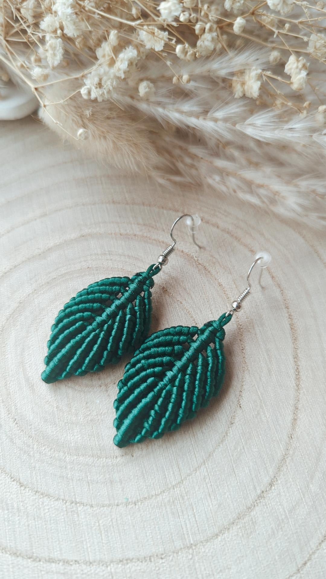 My new micro-macrame earrings. I originally created this design for the  bracelet but I wasn't very happy with the final result so I made the  earrings instead : r/jewelrymaking