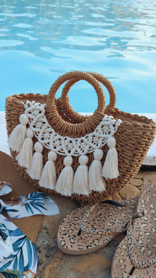 Straw Rattan Holiday Bag With Macrame Element