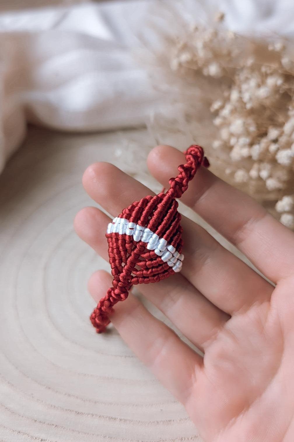 Macrame Leaf Bracelets